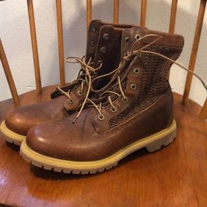 NWOT Timberland leather booties (women’s 10)